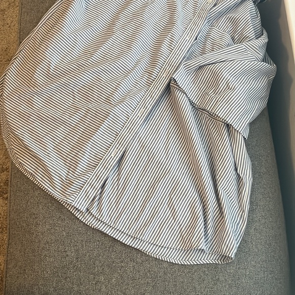 Excellent condition oversized button up - Picture 4 of 4